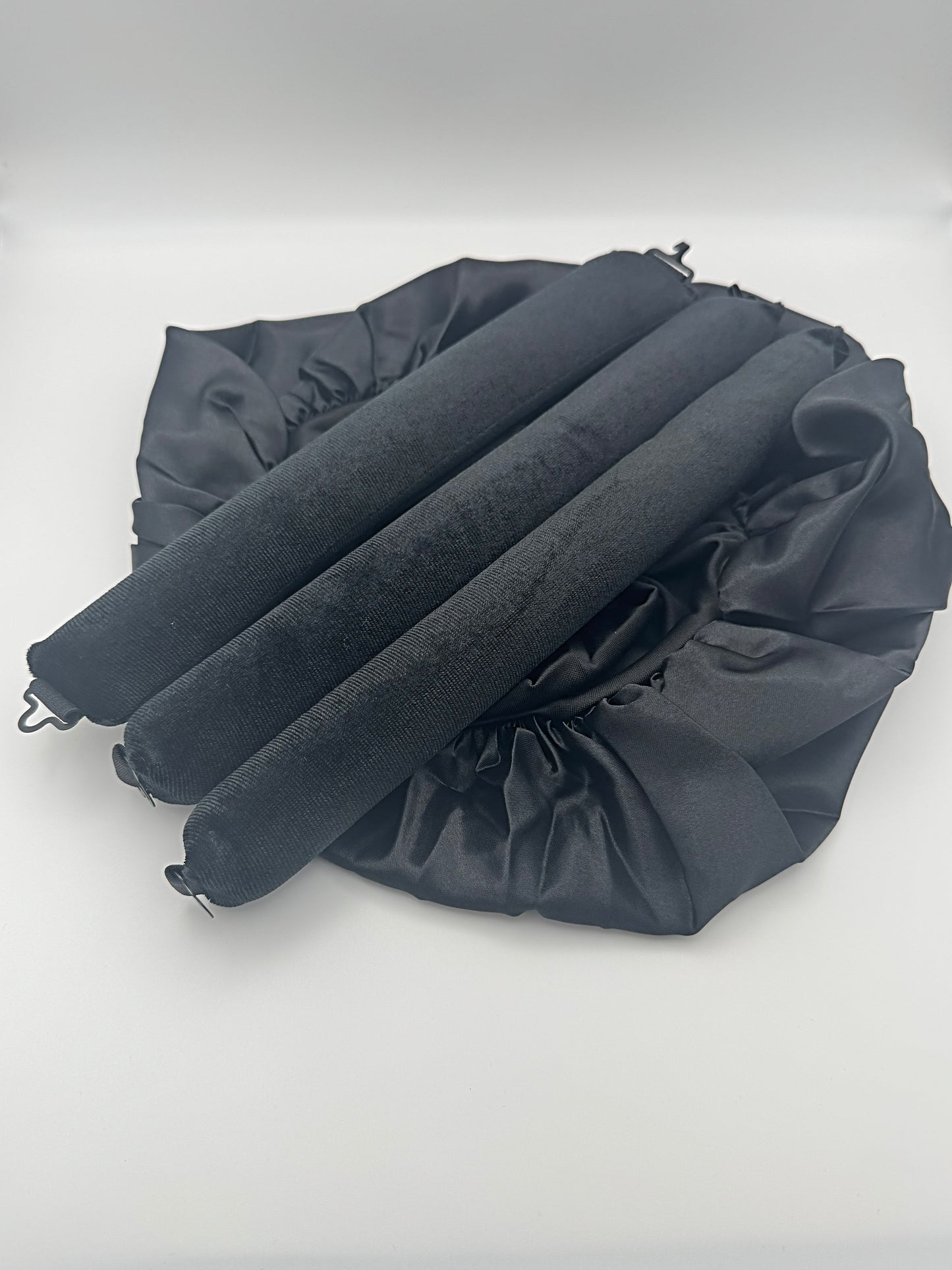 Heatless curler set with wide edge satin bonet